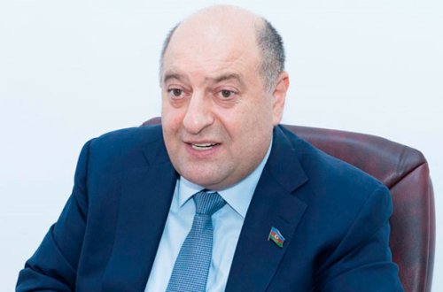 “Həkimlər pula görə qeysəriyyə əməliyyatını seçirlər”