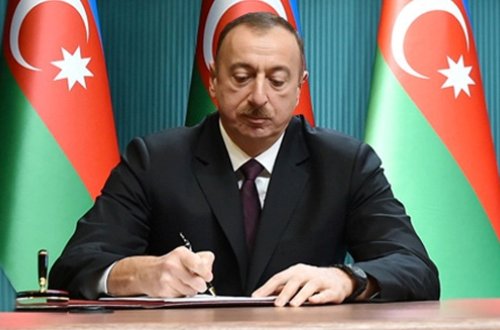 İlham Əliyev İçərişəhərdə tikinti ilə bağlı fərman imzaladı