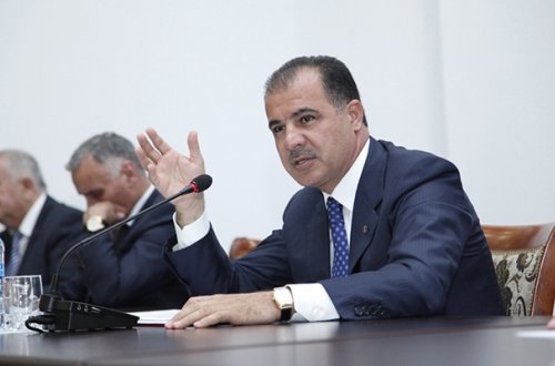 İcra başçısı iki direktora cəza verdi