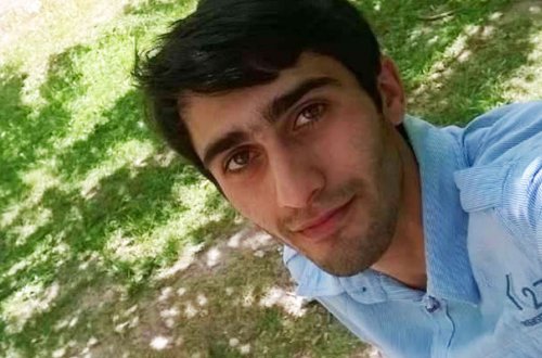 “Oğlumun qatilini polis himayə edir - camaat da qorxudan heç nə deyə bilmir”