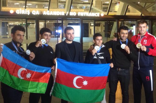 İdmançılarımız Vətənə medallarla döndülər