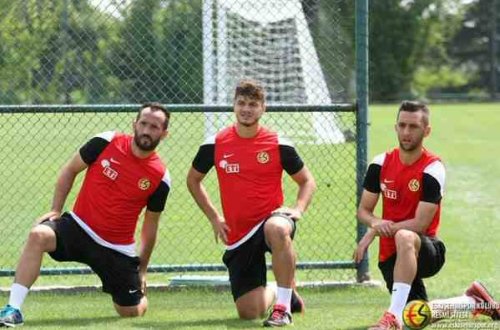 Muarem “Qarabağ”a qayıdır?