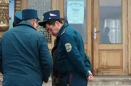 Özbəkistanda yüzlərlə islamçı tutuldu