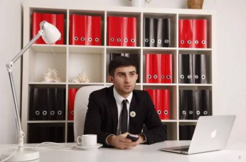 Azərbaycanlı gənc Gənclər Şurasının sədri seçilib