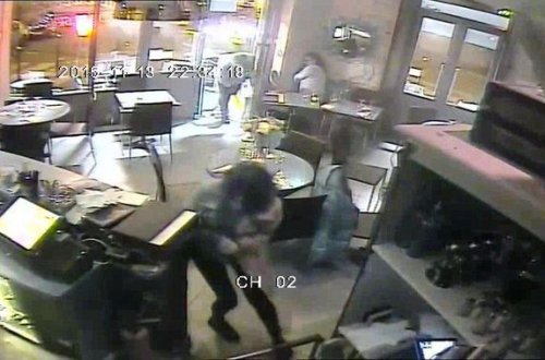 Parisdə kafedə atışmanın görüntüləri yayıldı