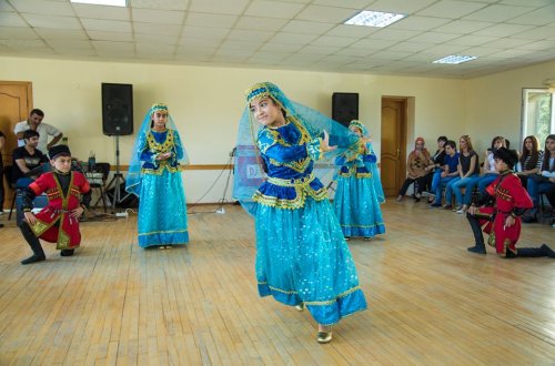 “Şou nümayəndələrinin çoxu elə bil ateistdir”