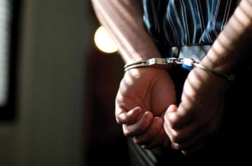 Bakıda polisləri bıçaqlayan şəxs ələ keçdi