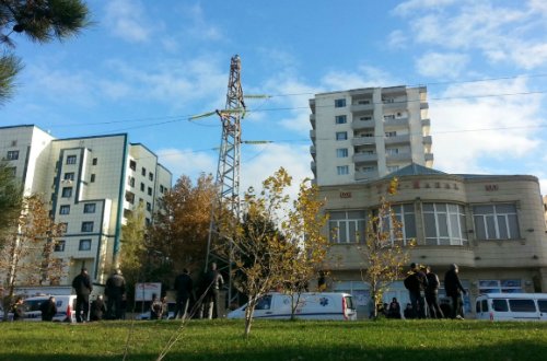 Bakıda səhər saatlarında intihara cəhd olub