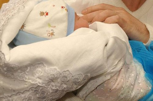 Bakıda bir aylıq körpə yanaraq öldü