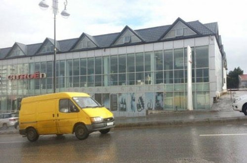 Eldar Mahmudovun avtosalonu bağlandı