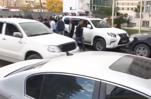 Avtoxuliqan 3 maşına ziyan vurdu...