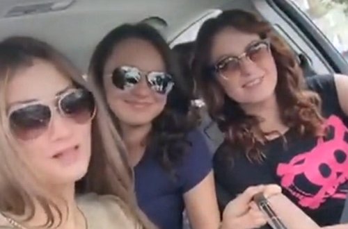 Üzeyirə görün kimlər qulaq asır?