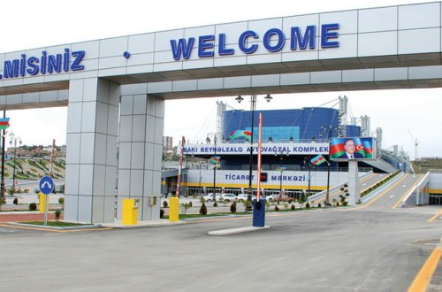 Avtovağzalın ikinci mərtəbəsi də çatladı