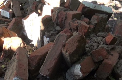 Çoxmənzilli bina uçdu