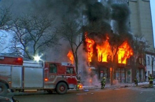 ABŞ-da yaşayış binasında partlayış olub,