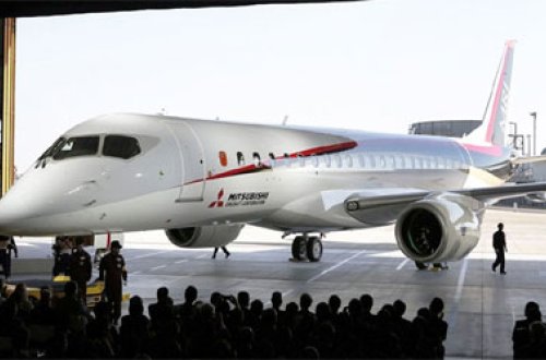 Yaponiyanın ilk reaktiv sərnişin təyyarəsi sınaq uçuşu keçirdi