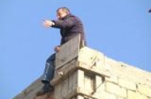 İntihara cəhd edən sahibkar