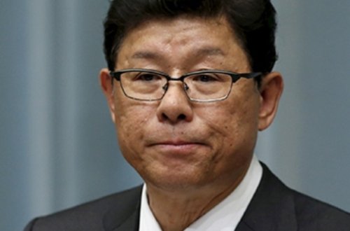 Nazir qadının alt paltarını oğurladı