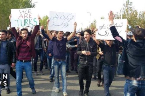 İranda azərbaycanlılar niyə təhqir olunur?