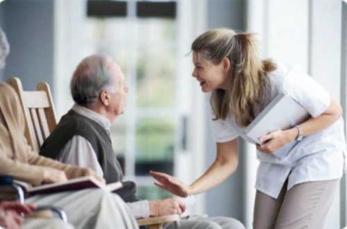 ​Qocalar evində yaşayan ahılların sayı açıqlanıb