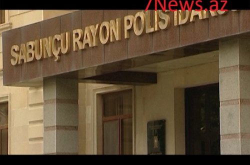 Qonşusunun qətlində təqsirləndirilən şəxslərin məhkəməsi başlayıb