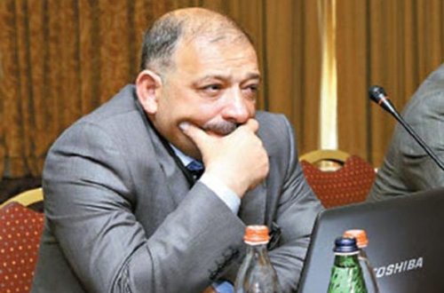 Rauf Mirqədirovun məhkəməsi başladı