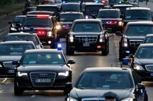 Keçmiş baş nazirin 20 illik sürücüsü deputat seçildi