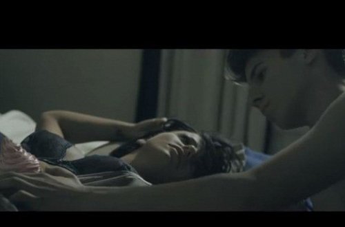 Milyarder nəvəsi erotik klipə çəkildi - VİDEO/18+