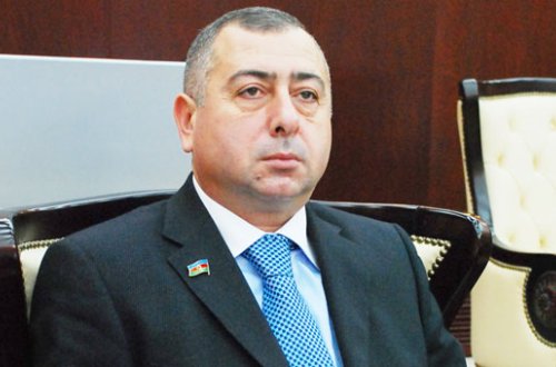 Bankları və lombardları muflis edən Rəfael Cəbrayılovun Eldar Mahmudov sevgisi –