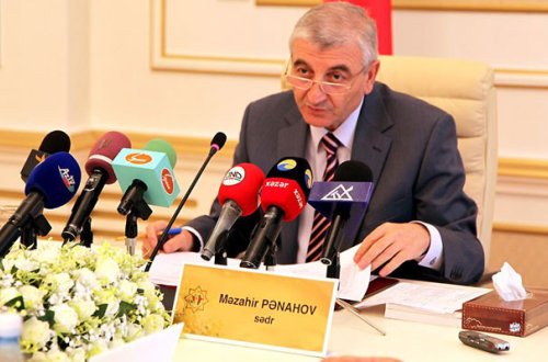Məzahir Pənahov iclas keçirdi