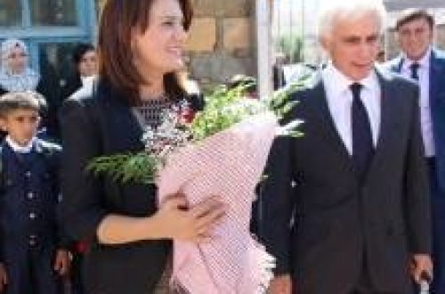 İcra başçısına yaxın olan 35 yaşlı müəllimənin deputatlığa gedən yolu