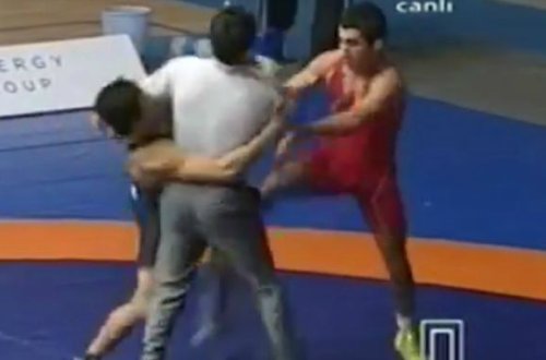 Azərbaycanlı güləşçilər finalda əlbəyaxa davaya çıxdılar