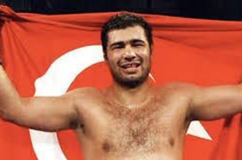 Məşhur Azərbaycan türkü olan boksçu vəfat etdi