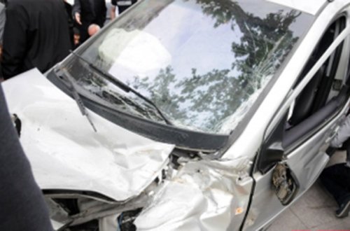 “Toyota” motosikletlə toqquşdu