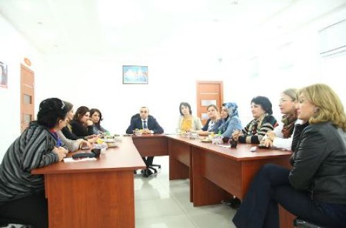 Tanınmış qadın jurnalistlər Azay Quliyevin seçki qərargahında