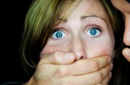 Bakıda qırğızıstanlı azərbaycanlı qadına hücum etdi