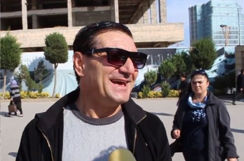 Azərbaycanlılar niyə gülümsəmirlər?