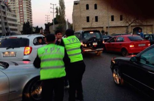 Bakıda polis vuruldu