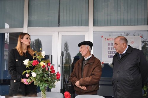 Millət vəkili Qənirə Paşayeva Cilovdarlı kənd sakinləri ilə görüşüb