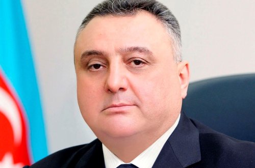 Eldar Mahmudov üzə çıxdı