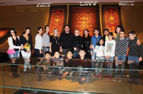 Azərbaycan Xalça Muzeyi uşaqları maarifləndirdi