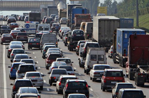 Bakı-Sumqayıt yolundakı sürüşmə böyük tıxac yaratdı