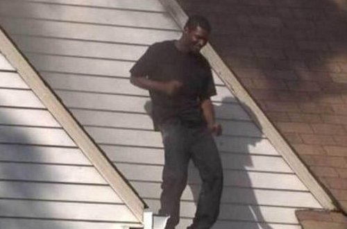 Sevgilisinin evini yardırıb damda rəqs etdi