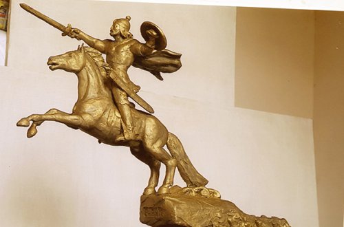 Babəkin hazır olmayan heykəli ilə bağlı