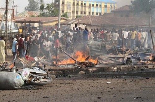 Terrorçular cümə namazında məscidi partlatdı: 18 ölü