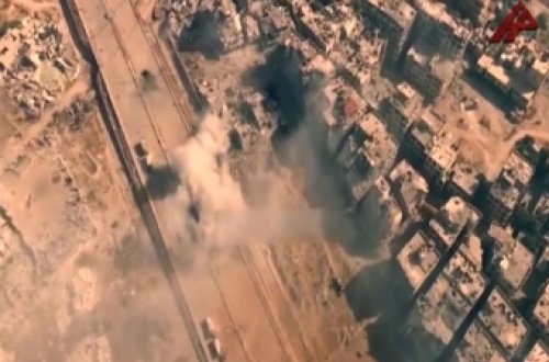 Bombaların xarabaya çevirdiyi Dəməşq