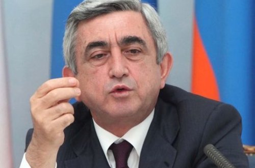 Sarkisyan sonunda polis bölməsinin zəbt edilməsindən danışdı