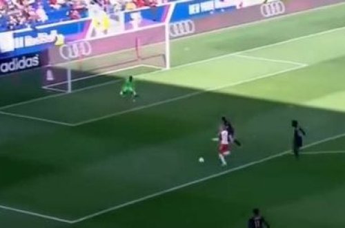 Dünyanın ən sürətli qolunu vurdu, tarixə düşdü