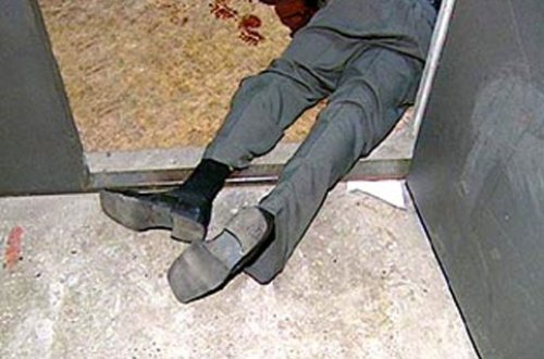 Şəhər merinin müavini iş otağında qətlə yetirildi