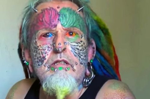 Britaniyalı tutuquşuya bənzəmək üçün qulaqlarını kəsdirdi